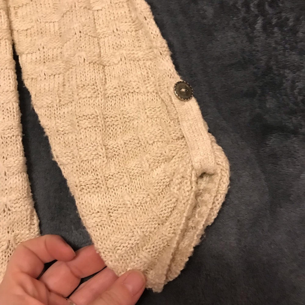 Maurice’s Cardigan - Picture 2 of 3